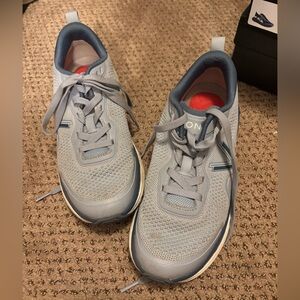 Vionic Women's Gray Athletic Shoes